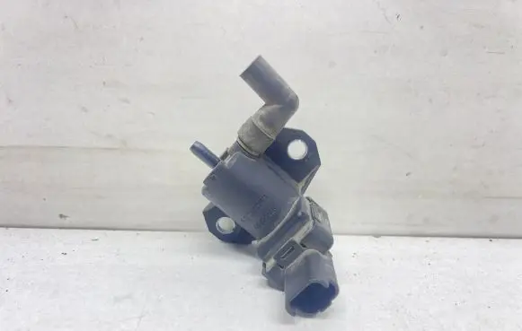 Volvo V60 Vacuum valve 9688124580
