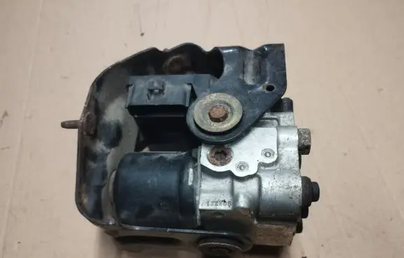 Lincoln Town Car ABS Pump F7UA2C346AC
