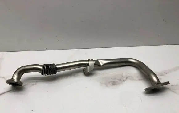 Volkswagen PASSAT B6 EGR valve line/pipe/hose 03G131521AQ