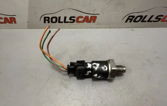 Volvo XC70 Fuel pressure sensor 18418004375 0281002405