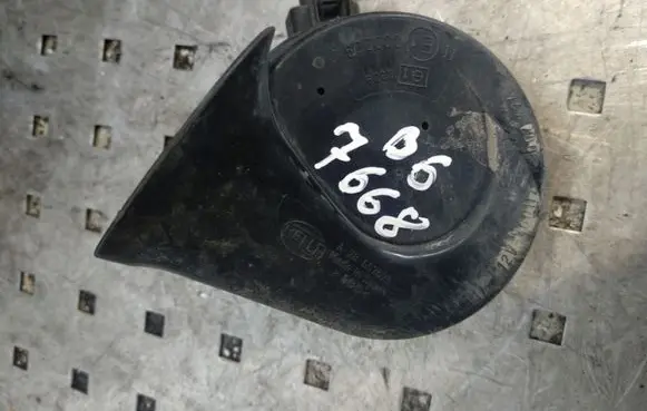 Volkswagen PASSAT B6 Horn signal 000209 A28657625