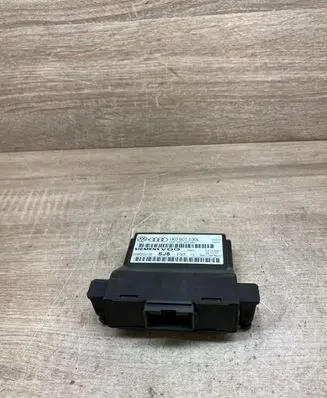 Volkswagen Golf V Gateway control module 1K0907530L 5WK50011B