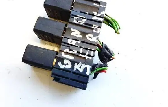 Jeep Grand Cherokee (WK) Fuse box set 46520421 70230