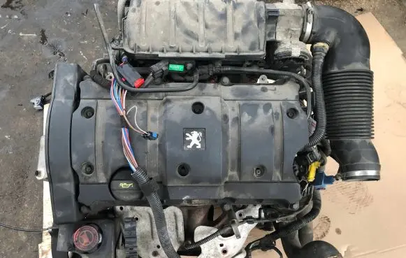 Peugeot 206 CC Engine