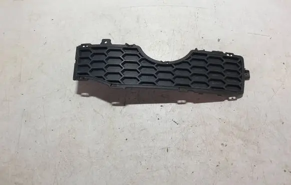 Chevrolet Captiva Front bumper lower grill 94838823 C100