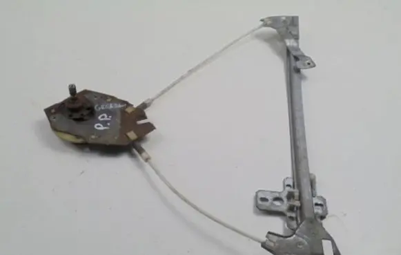 Ford Granada Front door manual window regulator 