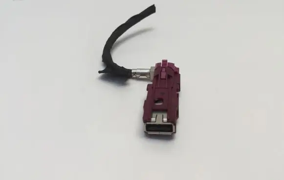 Volvo XC40 USB socket connector 31438295