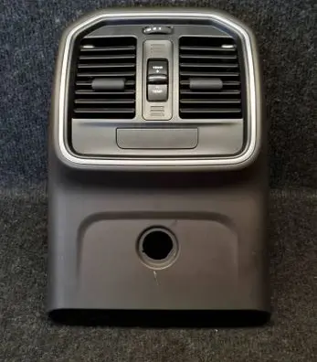 Rear air vent grill