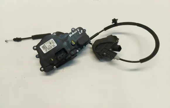 Front door lock