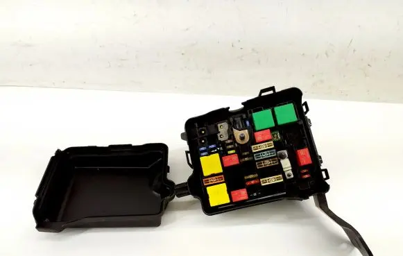 Peugeot 2008 I Fuse box set 9671924480