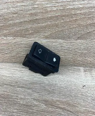 BMW 5 E39 Electric window control switch 8368974