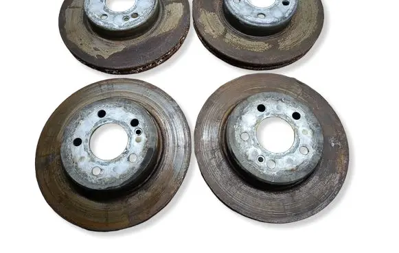 Mercedes-Benz C W205 Brake discs and calipers set 