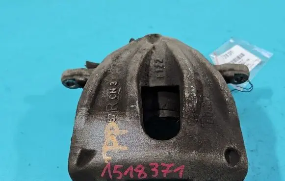Toyota Avensis T250 Front brake caliper IMPRK1518371