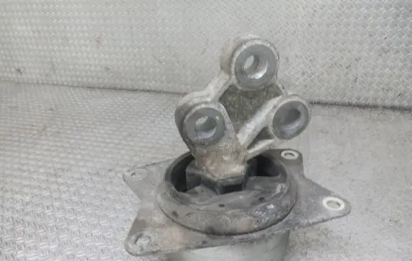 Opel Vectra C Gearbox mount V046400503