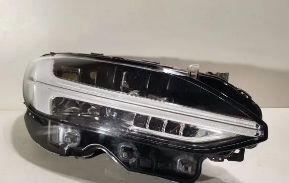 Volvo S90, V90 Headlight/headlamp 32228683