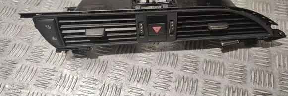 Audi A7 S7 4G Dash center air vent grill 4G2820951