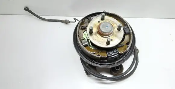 Suzuki Baleno EG Rear wheel hub spindle/knuckle 