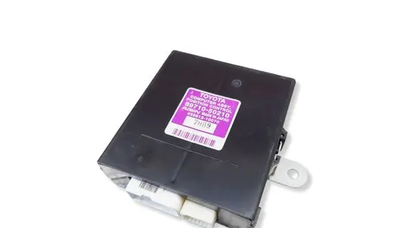 Lexus LS 460 - 600H Seat control module 8971050210