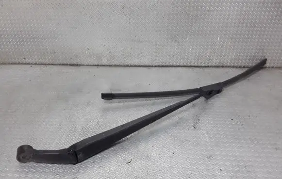 Toyota Corolla Verso AR10 Windshield/front glass wiper blade 