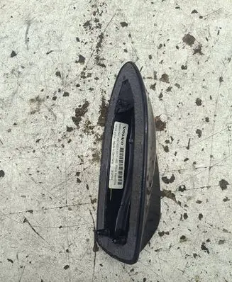 Volvo XC60 Roof (GPS) antenna cover 39850728 06052014 SK16301A1