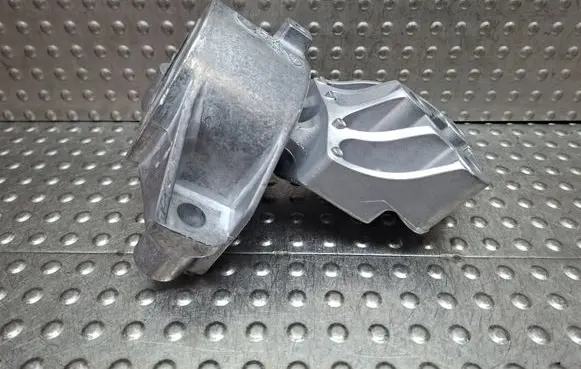 Fiat Doblo Engine mount bracket S27649713 517991100
