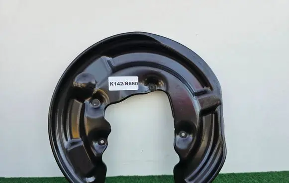 Porsche Macan (95C) Rear brake disc plate dust cover 95C615611C