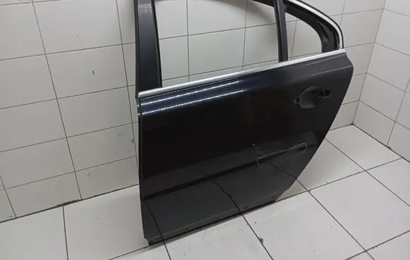 Volvo S80 Rear door 