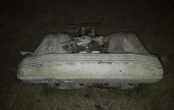 BMW 3 E36 Intake manifold 17096259