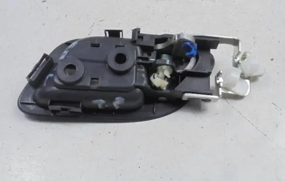 Honda FR-V Rear door interior handle