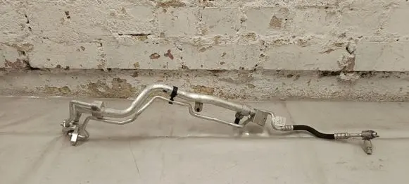 BMW 5 G60 G61 Air conditioning (A/C) pipe/hose V15A7119202