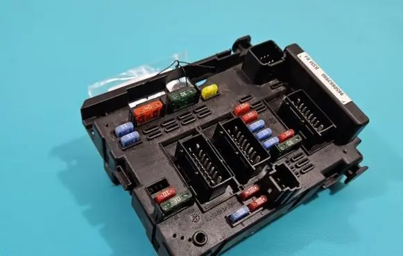 Citroen Xsara Picasso Central body control module 9650663980 IMPRK1397283