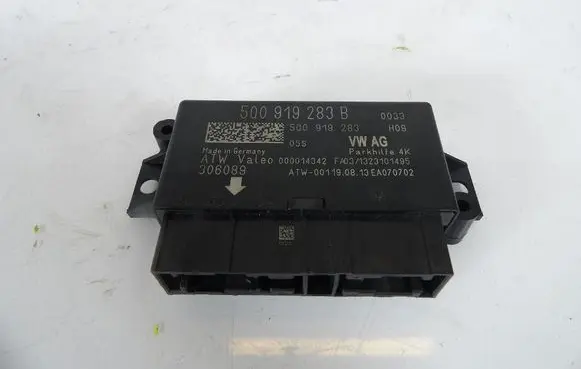 Audi A3 S3 8V Engine control unit/module 5Q0919283B