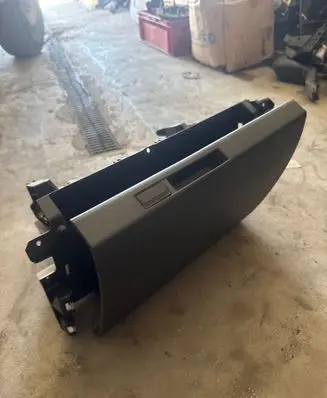Renault Master III Glove box 685003438R 00233150 00233130