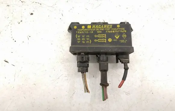 Renault Megane I Glow plug pre-heat relay 7700870715 7700870715B