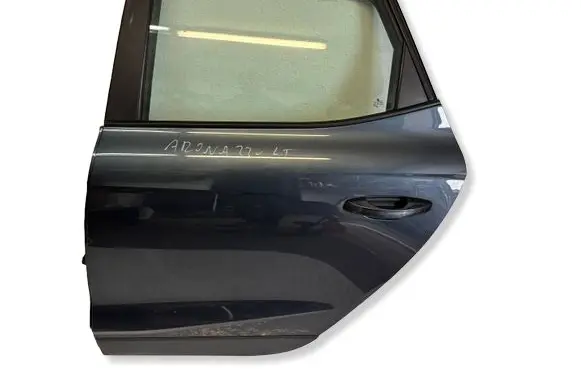 Seat Arona Rear door DRZWITLAR