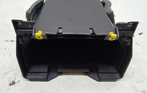 Volvo V50 Glove box 09491937