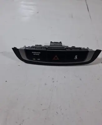 Hyundai ix35 Hazard light switch 847402S450