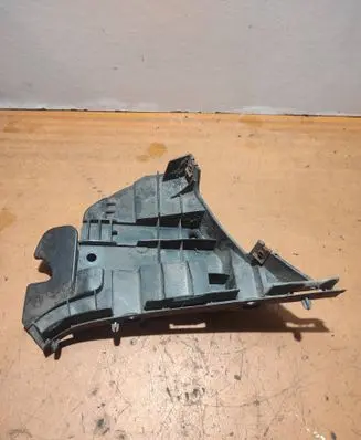 Volvo V70 Front bumper mounting bracket 31265345