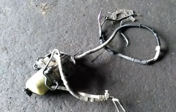 Opel Astra G Power steering pump