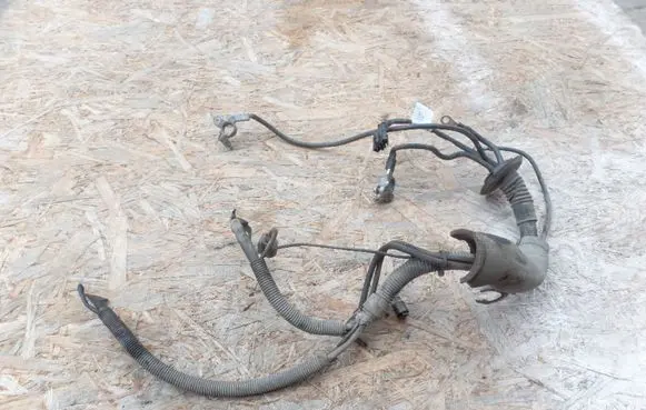 Mercedes-Benz A W168 Positive cable (battery) A1685401130