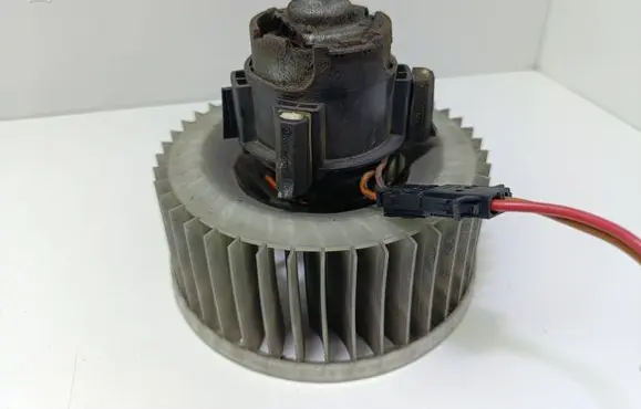 Volkswagen Polo IV 9N3 Heater fan/blower 17360030