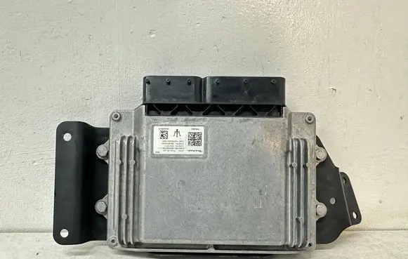 Maserati MC20 Gearbox control unit/module 06701547730 670172771 69CSRD00002