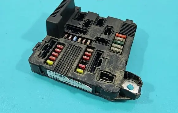 Renault Scenic II - Grand scenic II Central body control module 8200306032C IMPRK1499499