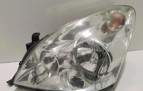 Toyota Corolla Verso AR10 Headlight/headlamp HB412V51W 3124L 7357230400