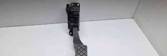 Volkswagen Multivan T5 Accelerator throttle pedal 7H1721503