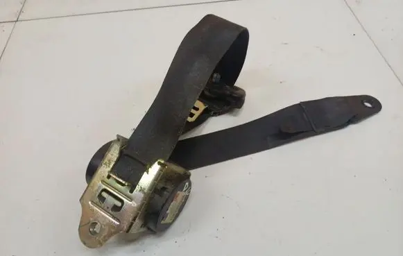 Mini One - Cooper R50 - 53 Front seatbelt 601028900
