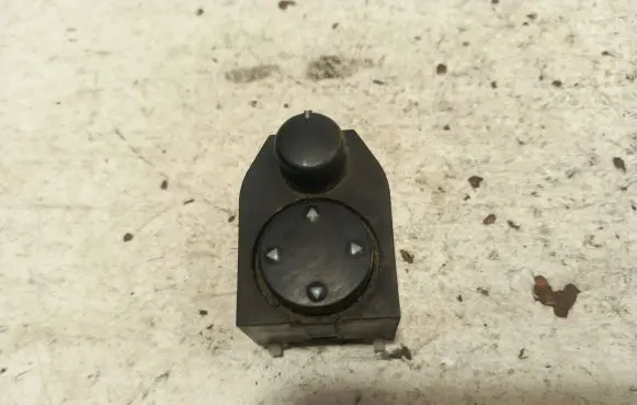Audi A4 S4 B5 8D Wing mirror switch 8D0959565