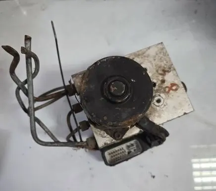 Chrysler 300 - 300C ABS Pump P04721428AC 25020404534 1300504530007371