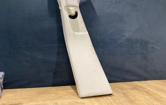 (B) pillar trim (top)