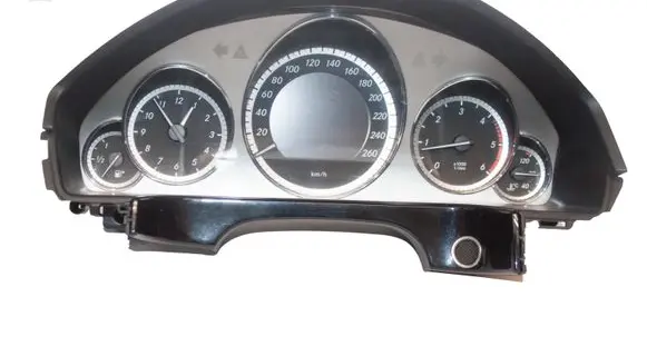Mercedes-Benz E W212 Speedometer (instrument cluster) A2129012000 A2C53257171 A2129001308